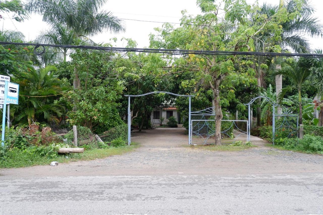 Huong Tram Homestay Ho Da Bagian luar foto
